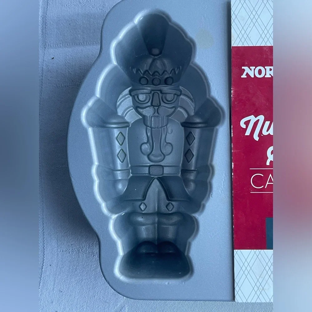 Nordic Ware Nutcracker Sweets Heavy Cast Aluminum Cakelet Pan Christmas Mold
